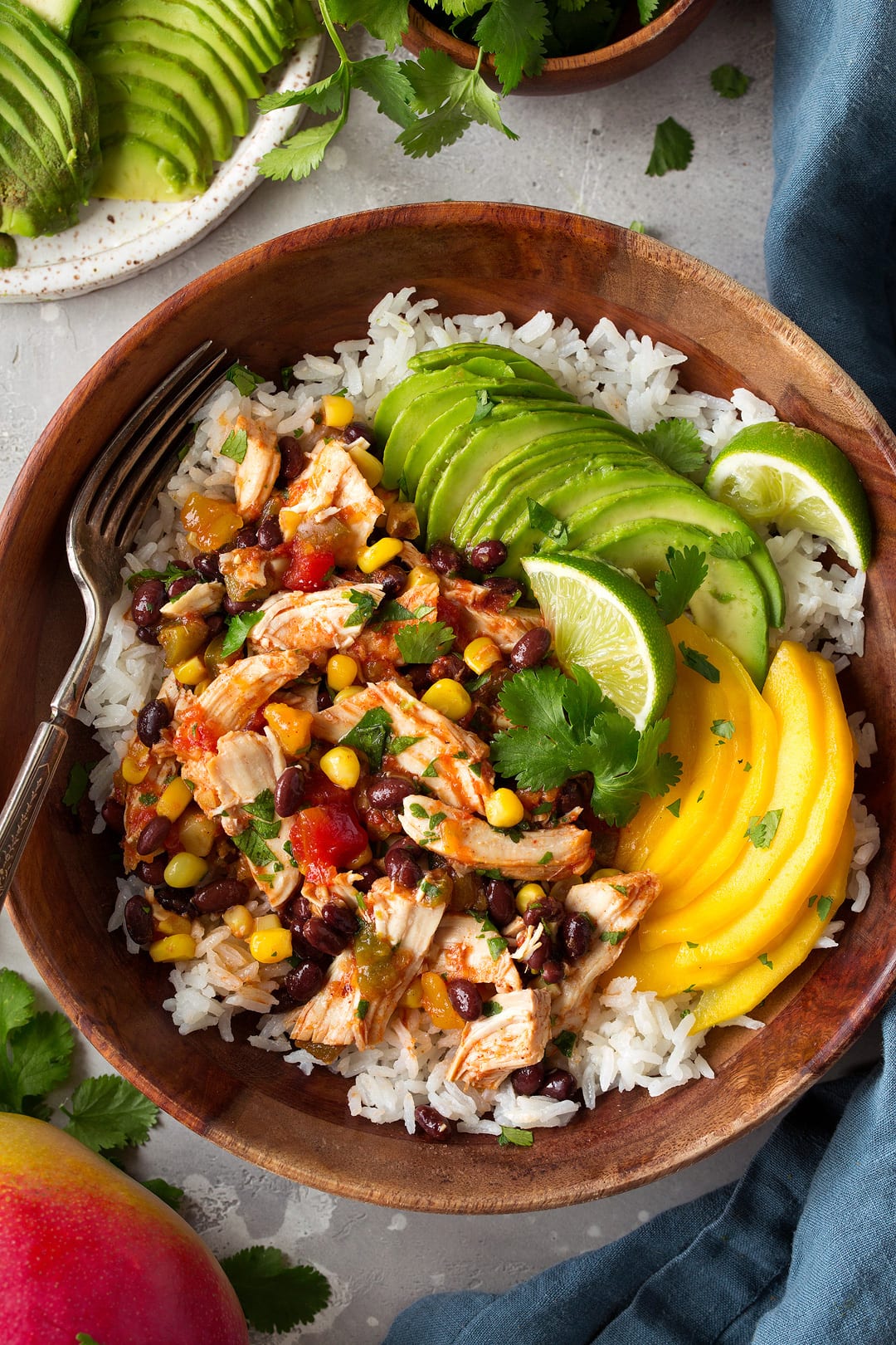 Busy Weeknight Flavor: Slow Cooker Mango Salsa Chicken Dinner